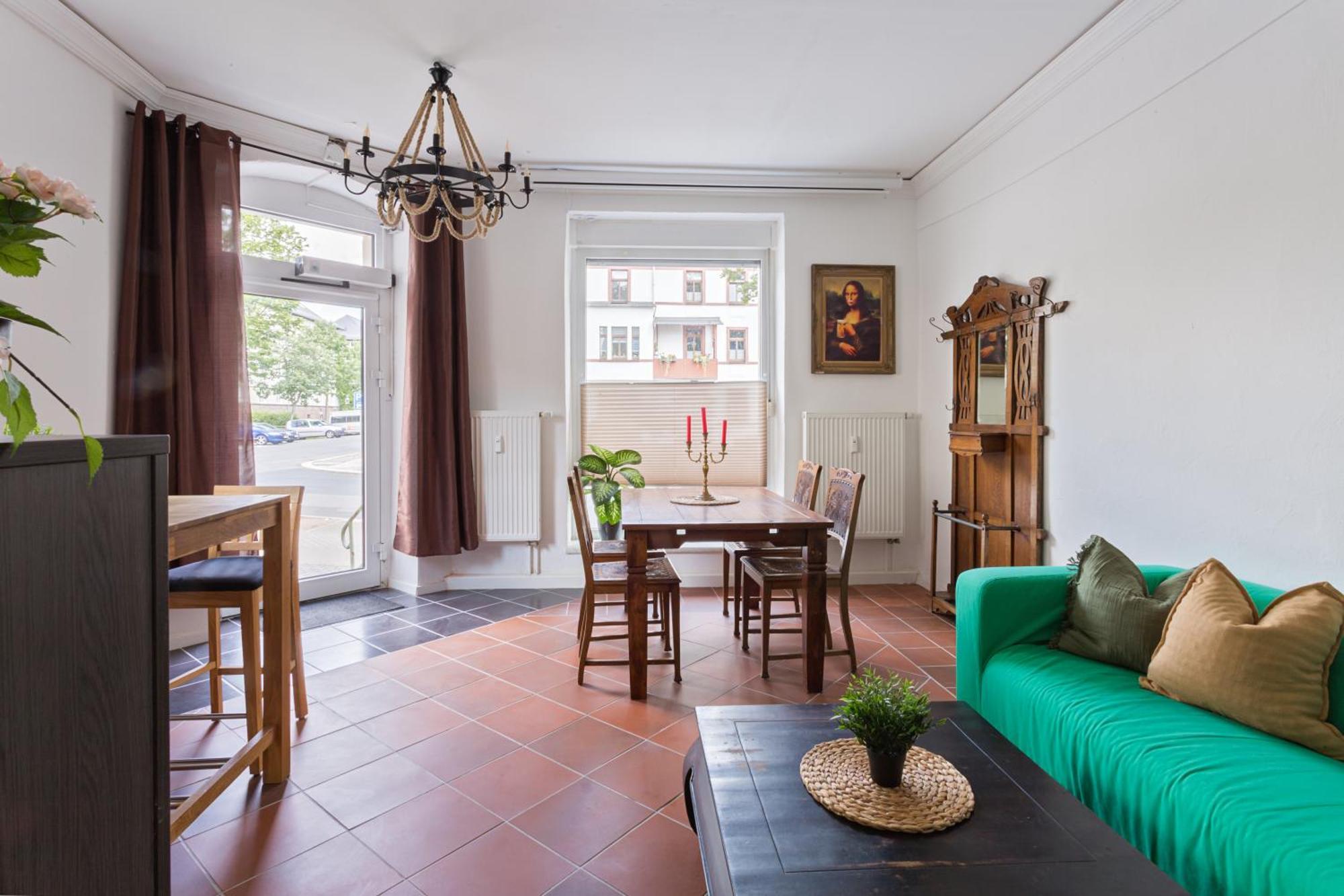 Doppelzimmer III Gaestezimmer In Unterkunft Mit Gemeinschaftsbad Und Gemeinschaftskueche Chemnitz Exterior photo